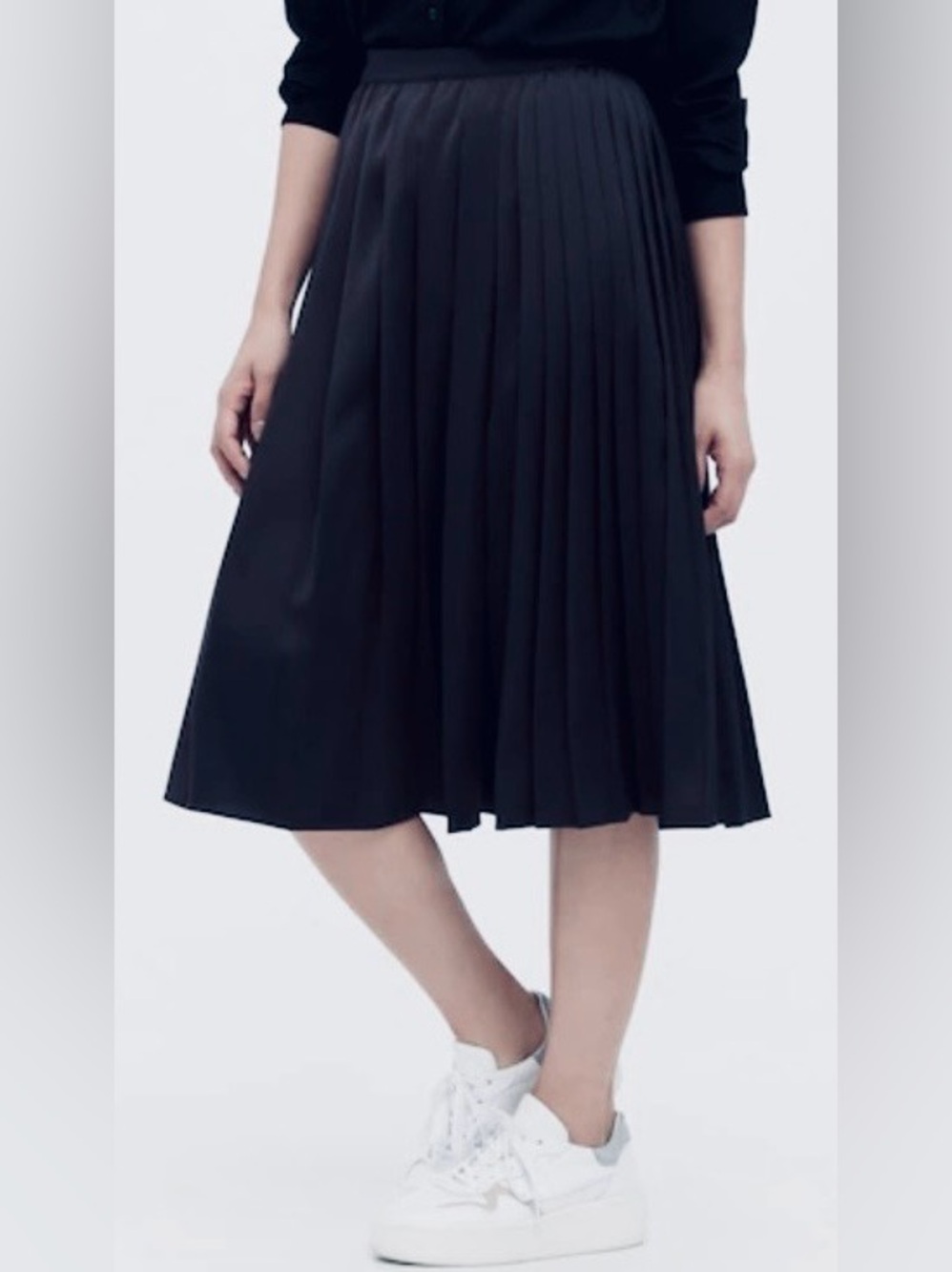 Silky soft midi 🍋 skirt, black